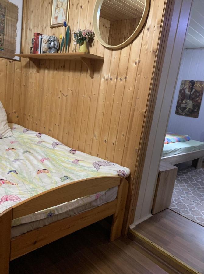 Schoenes Zimmer Im Seterant/Untergeschoss Έσσεν Εξωτερικό φωτογραφία