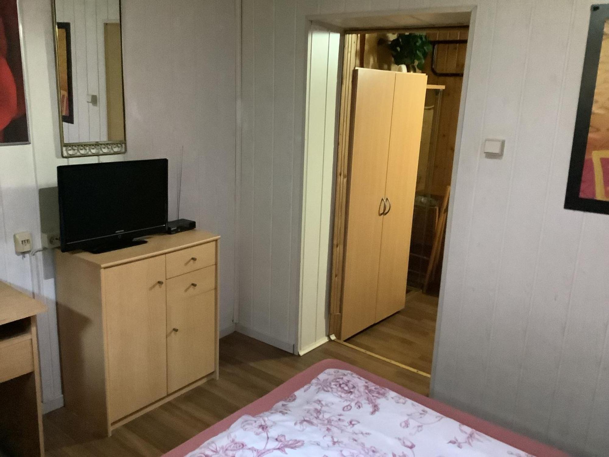 Schoenes Zimmer Im Seterant/Untergeschoss Έσσεν Εξωτερικό φωτογραφία